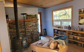 Quiet Artist Suite